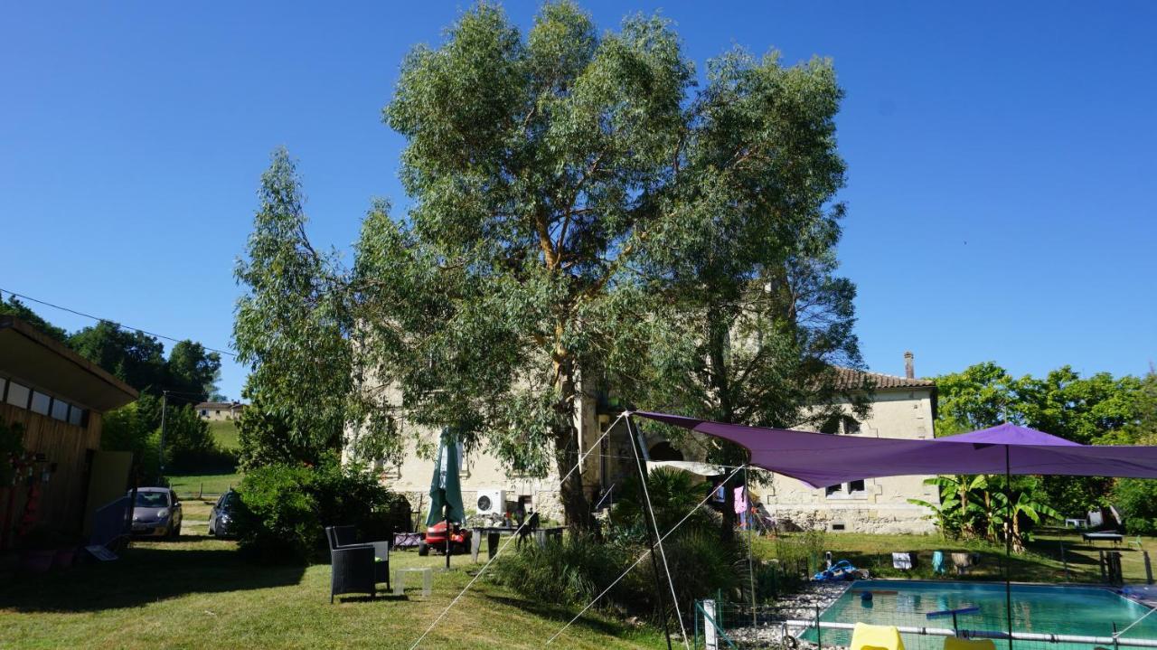 La Vieille Ecole Bed and Breakfast Bourgougnague Esterno foto