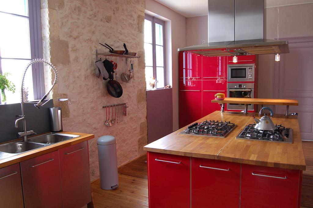 La Vieille Ecole Bed and Breakfast Bourgougnague Esterno foto