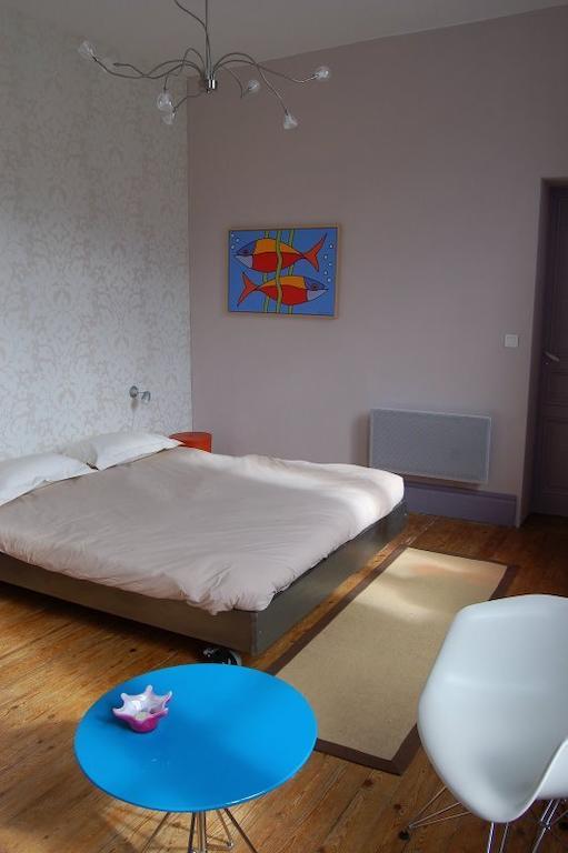 La Vieille Ecole Bed and Breakfast Bourgougnague Camera foto
